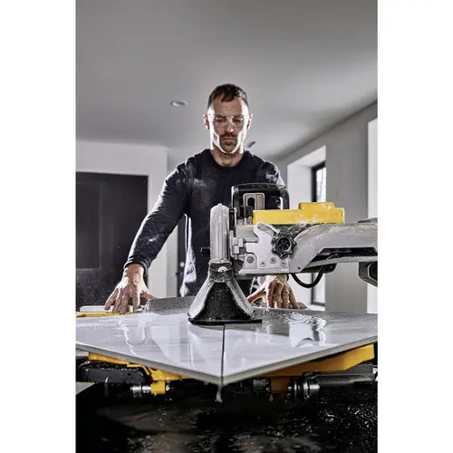 DEWALT Fliesensäge 1600W DEWALT Fliesensäge 1600W