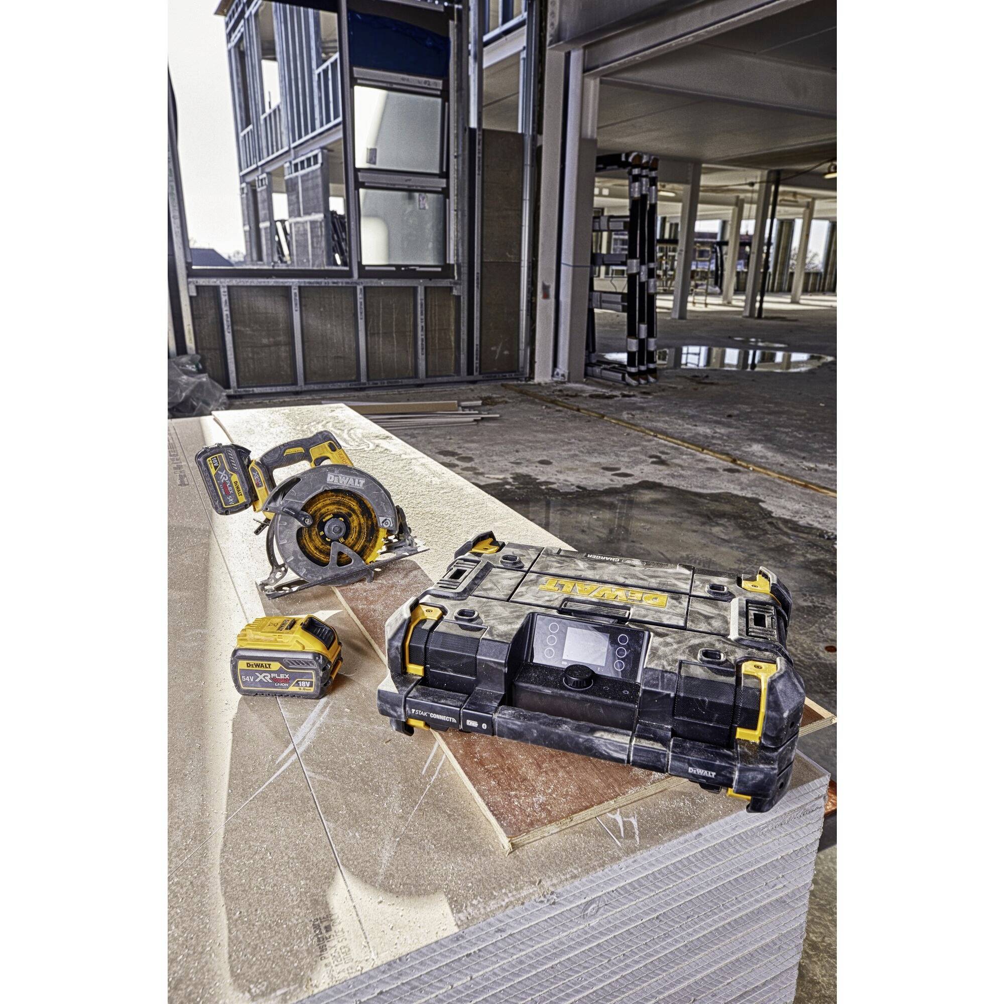 DEWALT DWST1-81078-QW Baustellenradio