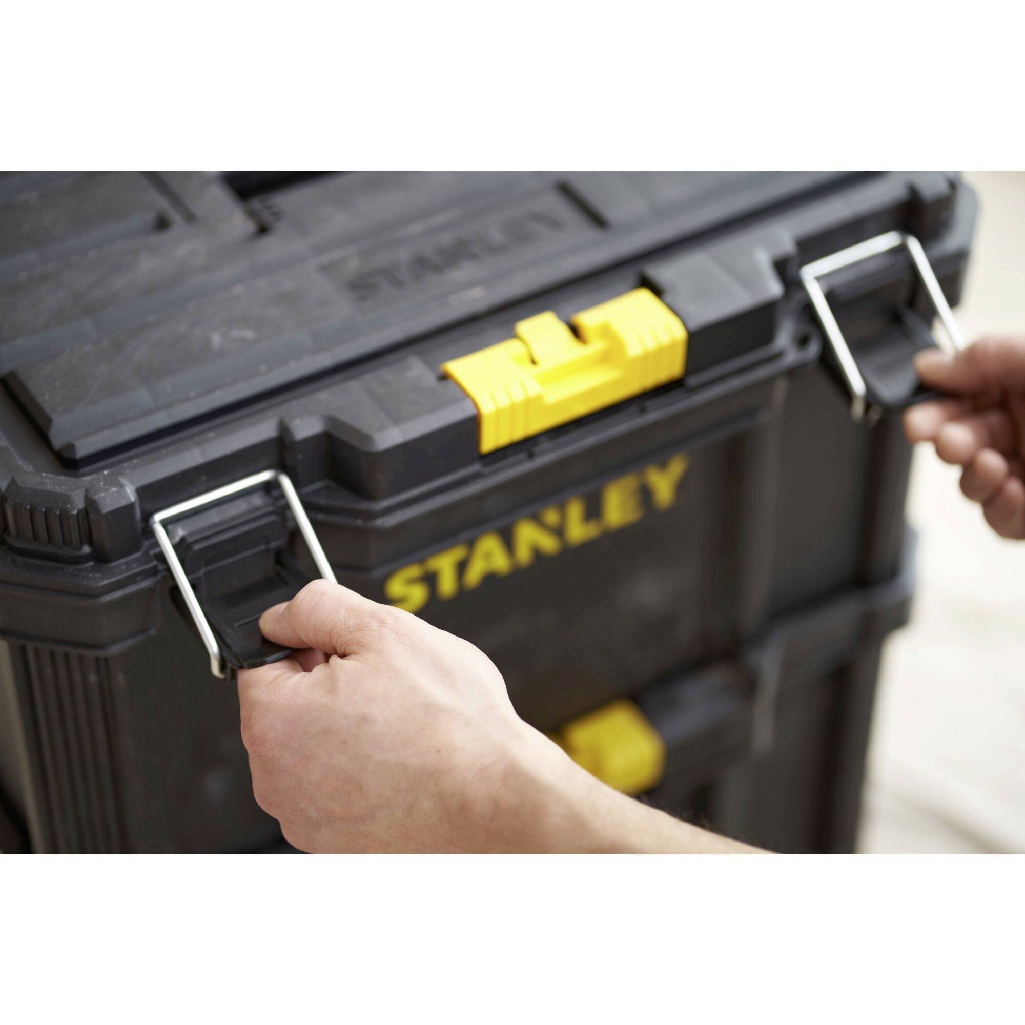 STANLEY STST83319-1 Trolley-Koffer unbestückt