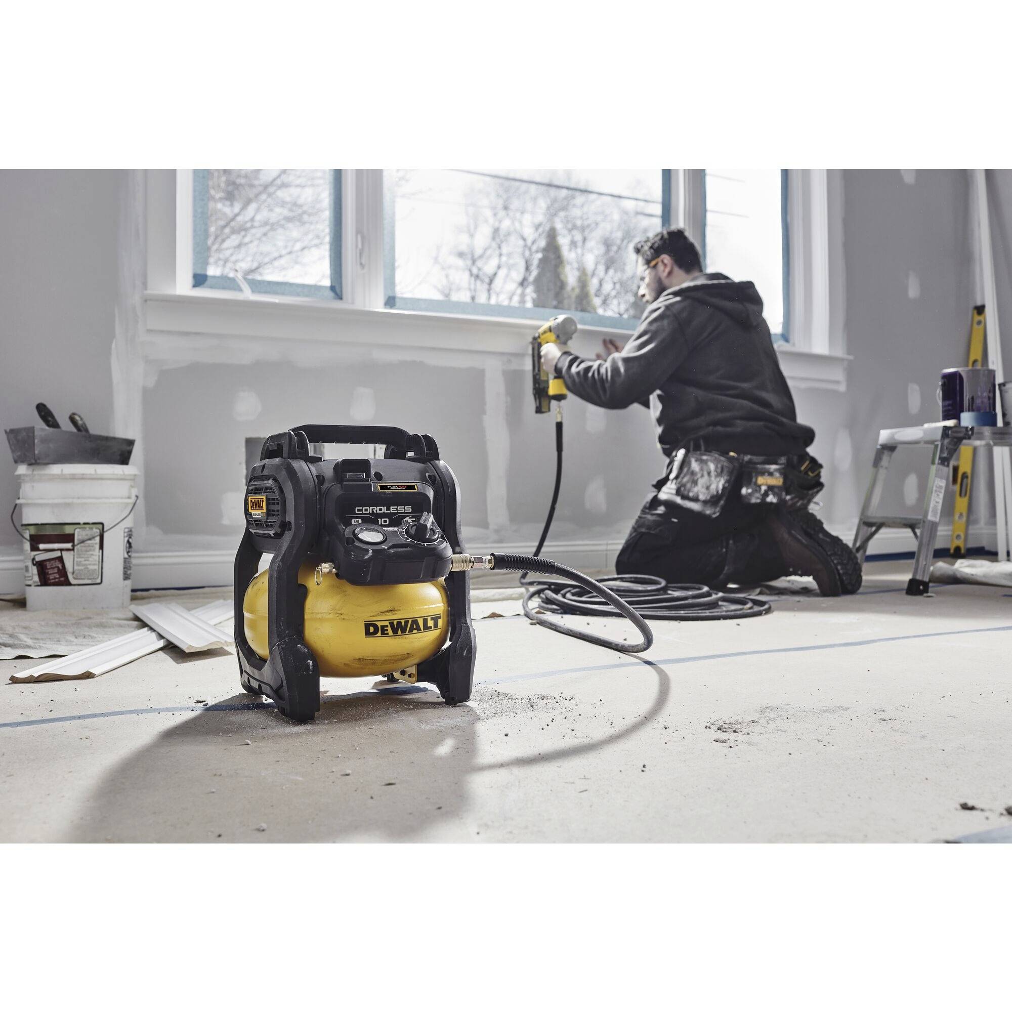 DEWALT DCC1018N-XJ Akku-Kompressor 9.6 bar Ohne Akku