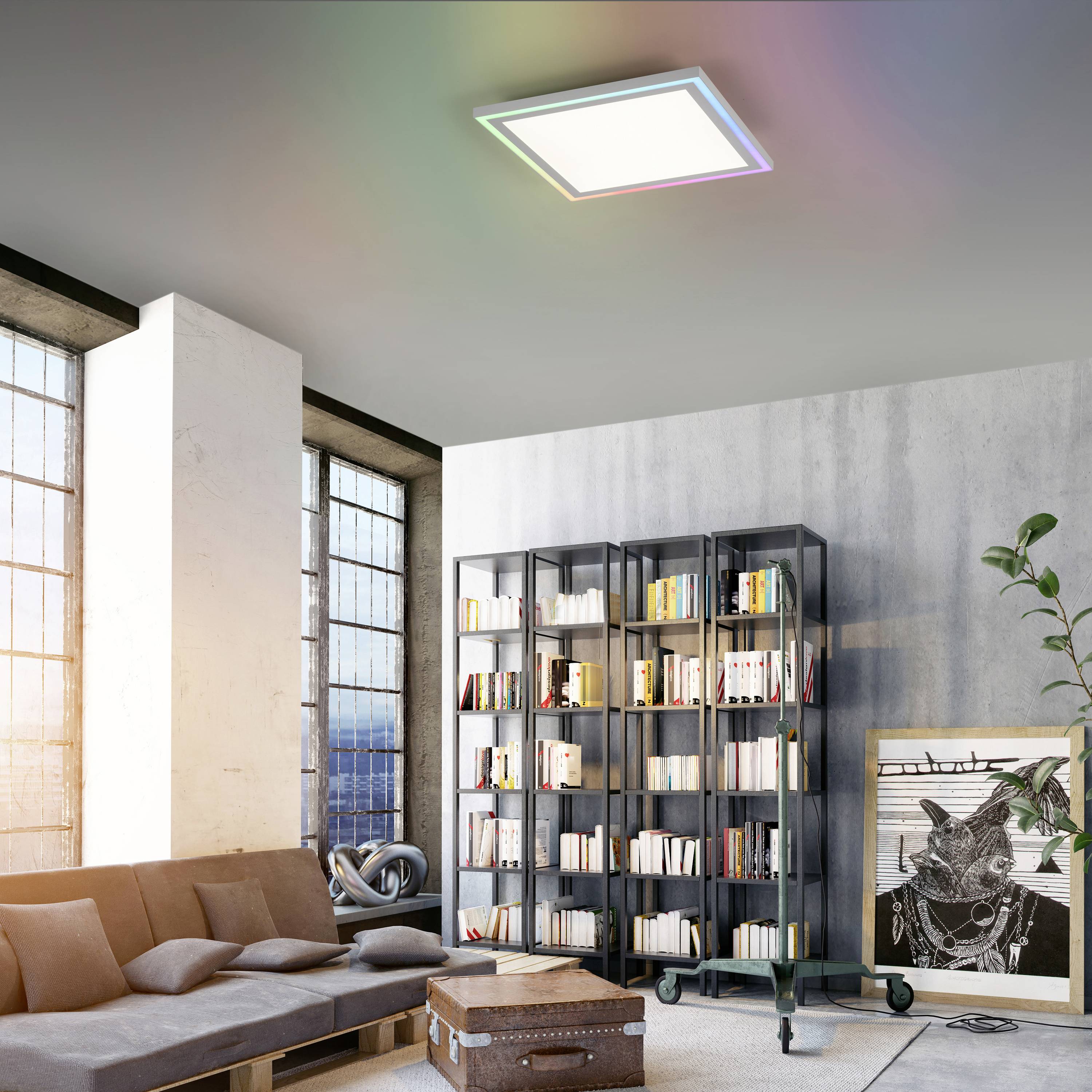 Modernes Wohnzimmer mit brauner Couch, Bücherregal und großem Fenster. Ein Bild von einem Tier im Anzug steht auf einer Staffelei.