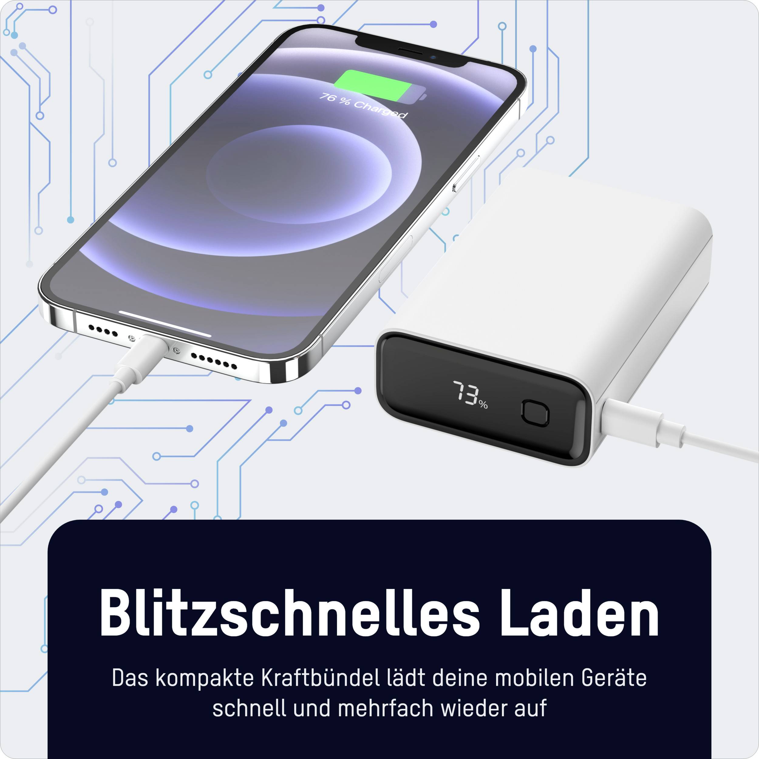 Schnelles Laden – Kompakte Powerbank lädt mobile Geräte schnell auf, zeigt Batteriestand an. Handy verbunden über USB-Kabel.