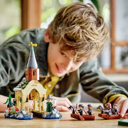 76426 LEGO® HARRY POTTER™ Bootshaus von Schloss Hogwarts™ 76426 LEGO® HARRY POTTER™ Bootshaus von Schloss Hogwarts™
