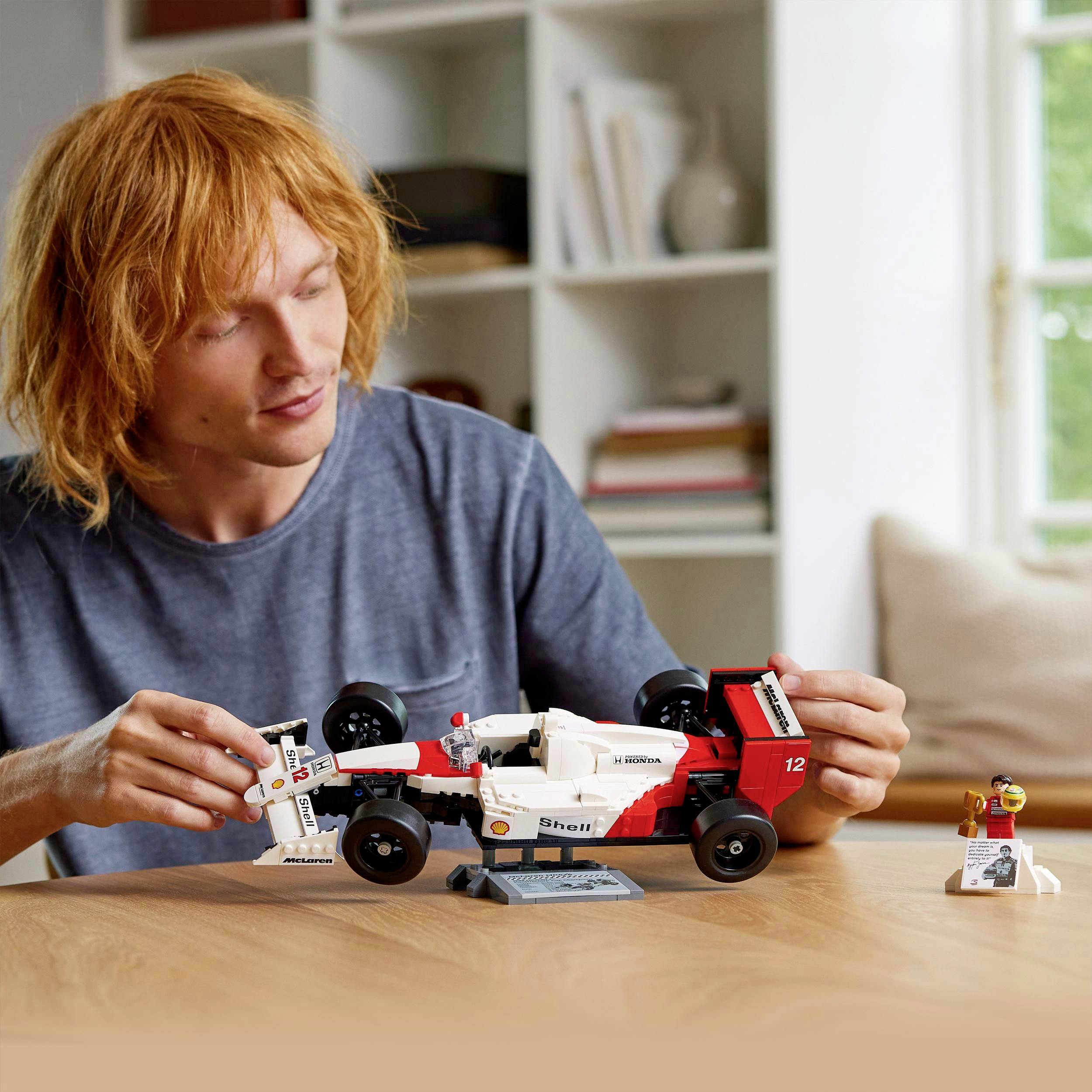 10330 LEGO® ICONS™ McLaren MP4/4 &amp; Ayrton Senna