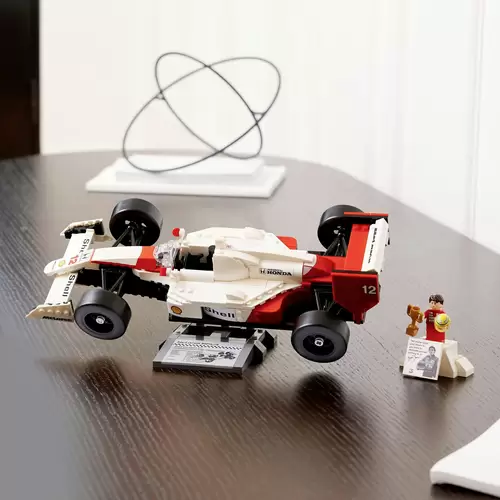 10330 LEGO® ICONS™ McLaren MP4/4 & Ayrton Senna 10330 LEGO® ICONS™ McLaren MP4/4 & Ayrton Senna
