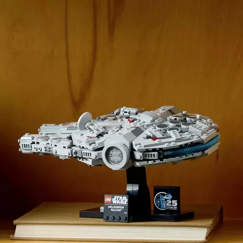 75375 LEGO® STAR WARS™ Millennium Falcon™ 75375 LEGO® STAR WARS™ Millennium Falcon™
