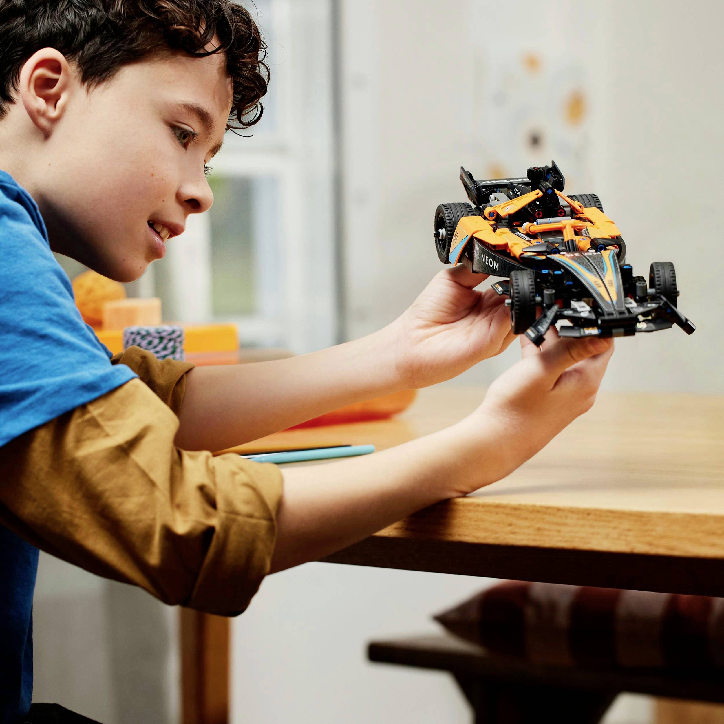 42169 LEGO® TECHNIC NEOM McLaren Formula E Race Car