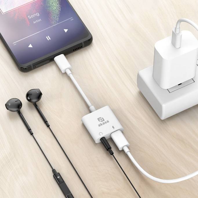 Akasa USB-C®, Audio Adapter mit Ladebuchse [1x USB-C® - 1x Kopfhörer (3.5mm Klinke), USB-C® Buchse (Power Delivery)]
