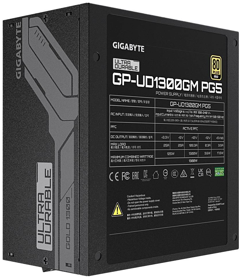 Schwarzes Netzteil 'GIGABYTE GP-UD1300GM PG5'. Aufkleber mit technischen Spezifikationen, Logo und 80-Plus-Gold-Zertifizierung.