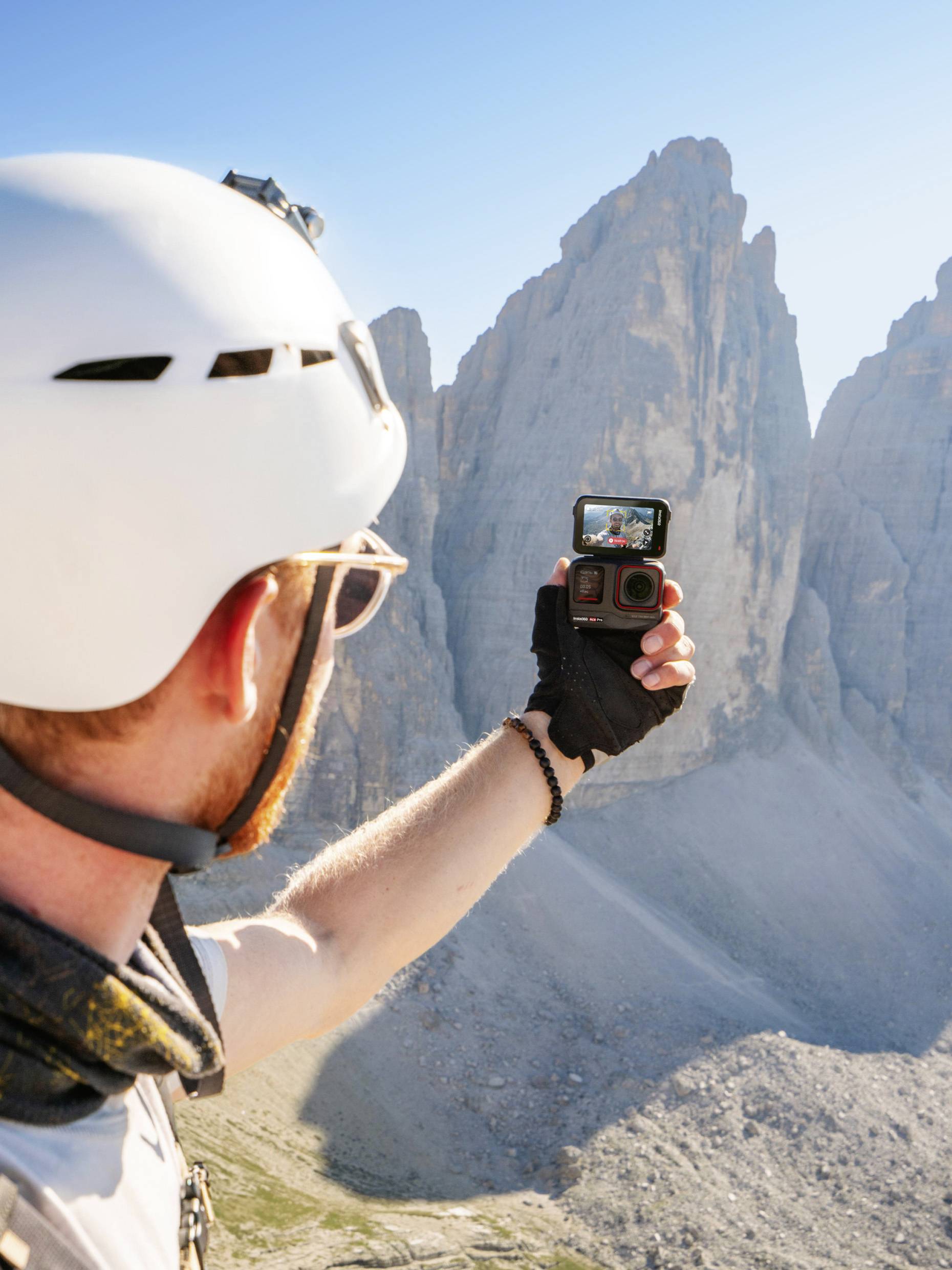 Insta360 Ace Pro Action Cam 8K, 4K, 2.7K, Full-HD, Zeitlupe, Zeitraffer, Touch-Screen, Bluetooth, W