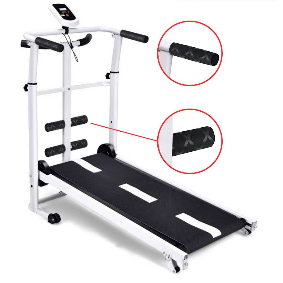 Ein weißes Laufband mit schwarzem Laufband und Griffen. Zwei rote Kreise heben die gepolsterten Griffe hervor. Ideal für Heimfitness.