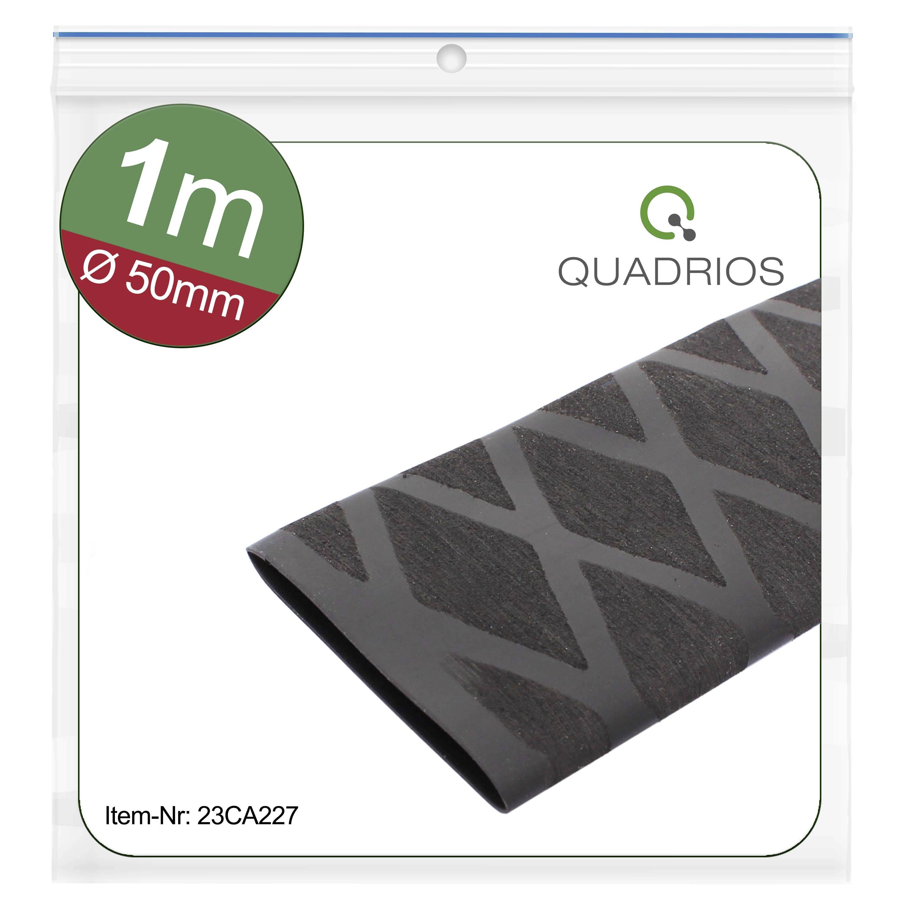 Eine schwarze Schrumpffolie von 1 Meter Länge und 50 mm Durchmesser in einer Verpackung. Produktname: QUADRIOS, Artikelnummer: 23CA227.