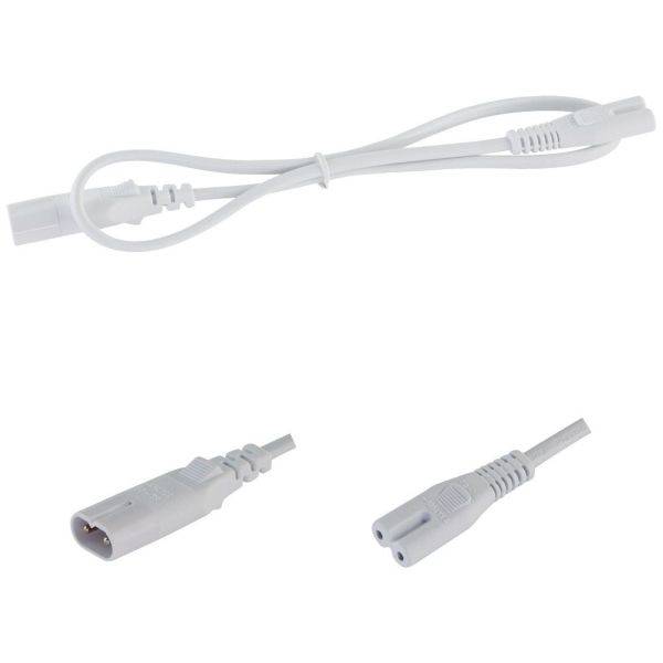 Weißes Netzkabel mit zwei Enden: ein männlicher und ein weiblicher Anschluss. Verwendet zur Stromversorgung elektronischer Geräte.