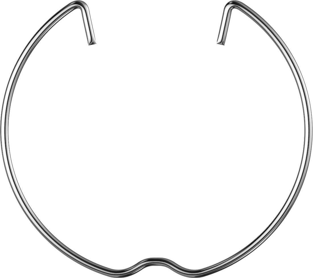 Nahaufnahme eines silbernen metallischen kreisförmigen Rings oder Schnappclips mit einer kleinen Öffnung oben und einer Mittenkerbung unten, isoliert auf Weiß.