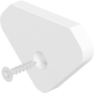 Weißer Kunststoff-Wandanker mit eingefügter Schraube, isoliert auf weißem Hintergrund dargestellt.