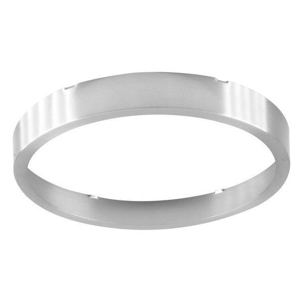 Ein runder, schlichter Silberring mit einer glatten Oberfläche. Kein sichtbares Design oder Verzierung.