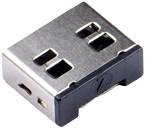 Ein USB-Anschluss in Nahaufnahme, zeigt die Metallkontakte und das Gehäuse.