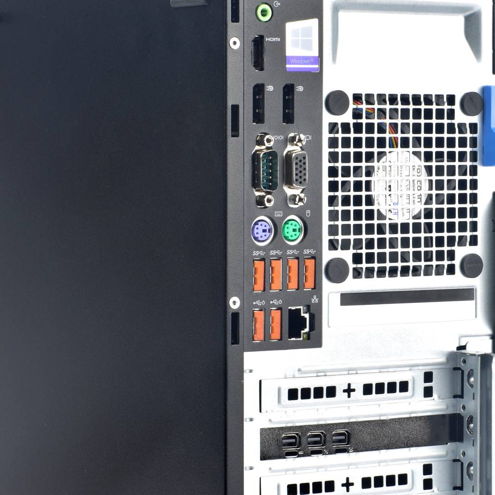 Rückansicht eines Computergehäuses mit verschiedenen Anschlussports und Lüfter; erkennbar sind HDMI, USB, LAN und Audio-Anschlüsse.