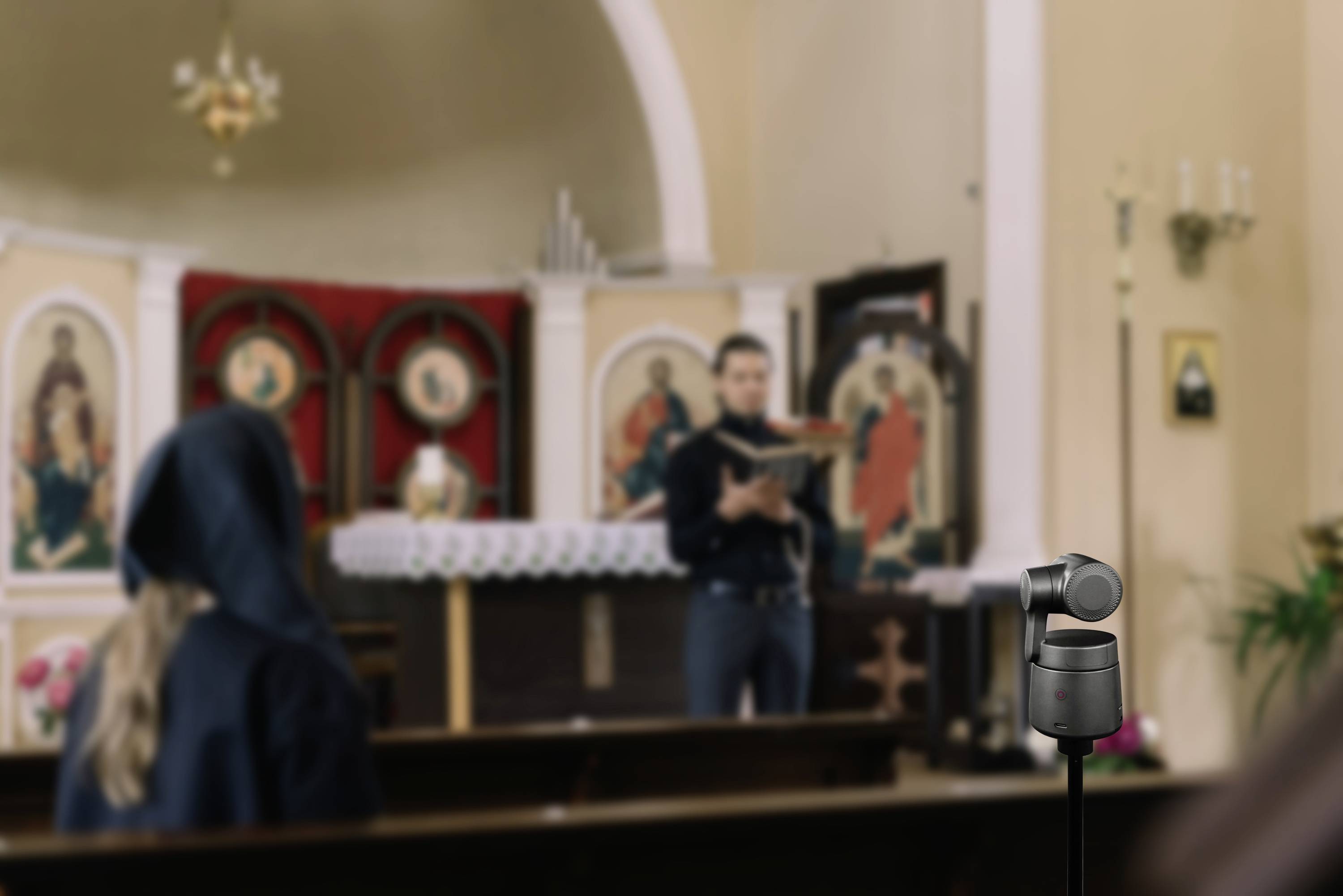 Obsbot Tail Air 4K-Webcam 3840 x 2160 Pixel Gestensteuerung, Schnelles Auto-Tracking per AI