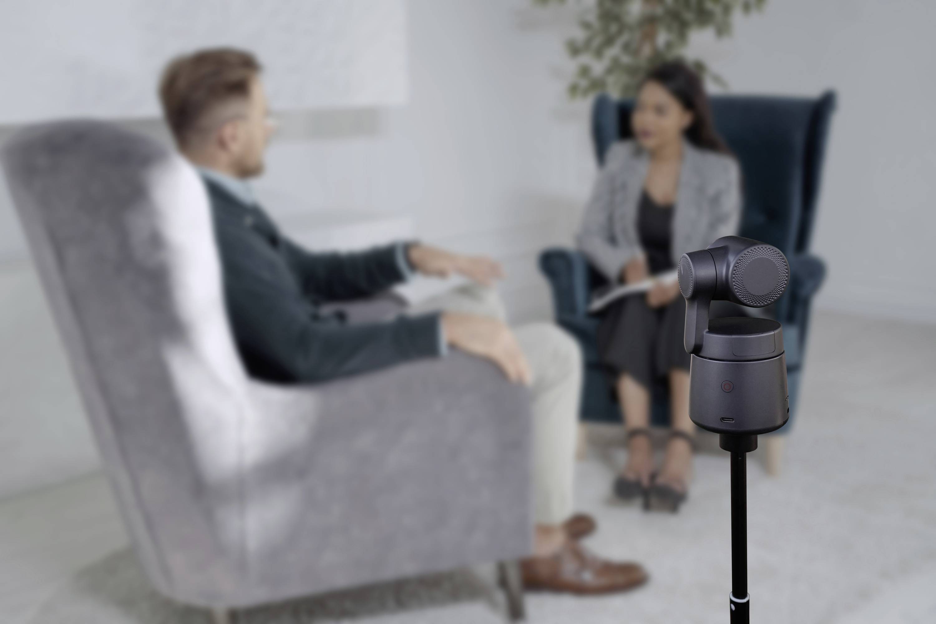 Obsbot Tail Air 4K-Webcam 3840 x 2160 Pixel Gestensteuerung, Schnelles Auto-Tracking per AI