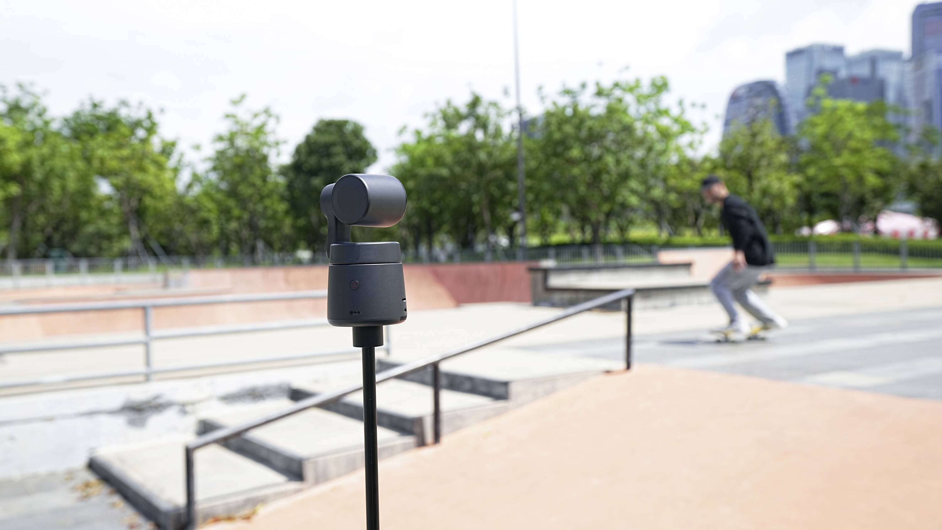 Obsbot Tail Air 4K-Webcam 3840 x 2160 Pixel Gestensteuerung, Schnelles Auto-Tracking per AI