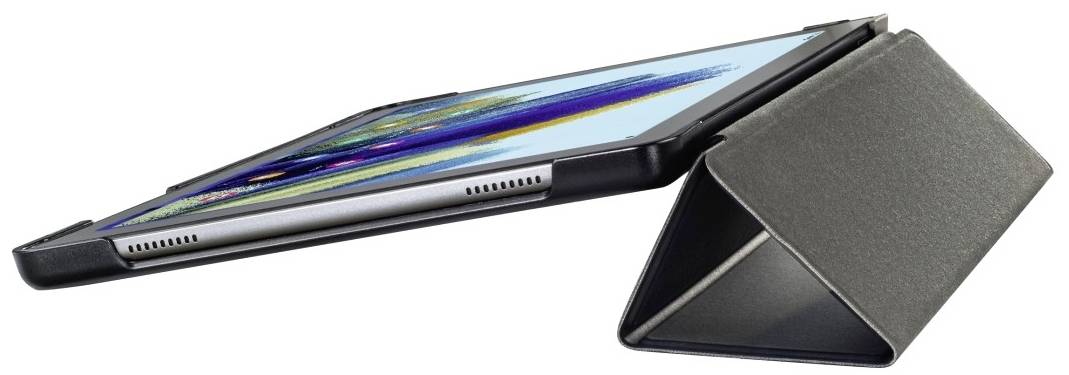 Ein Tablet in einem aufklappbaren Etui, das leicht geneigt auf einer ebenen Fläche liegt. Das Display zeigt bunte Grafiken.