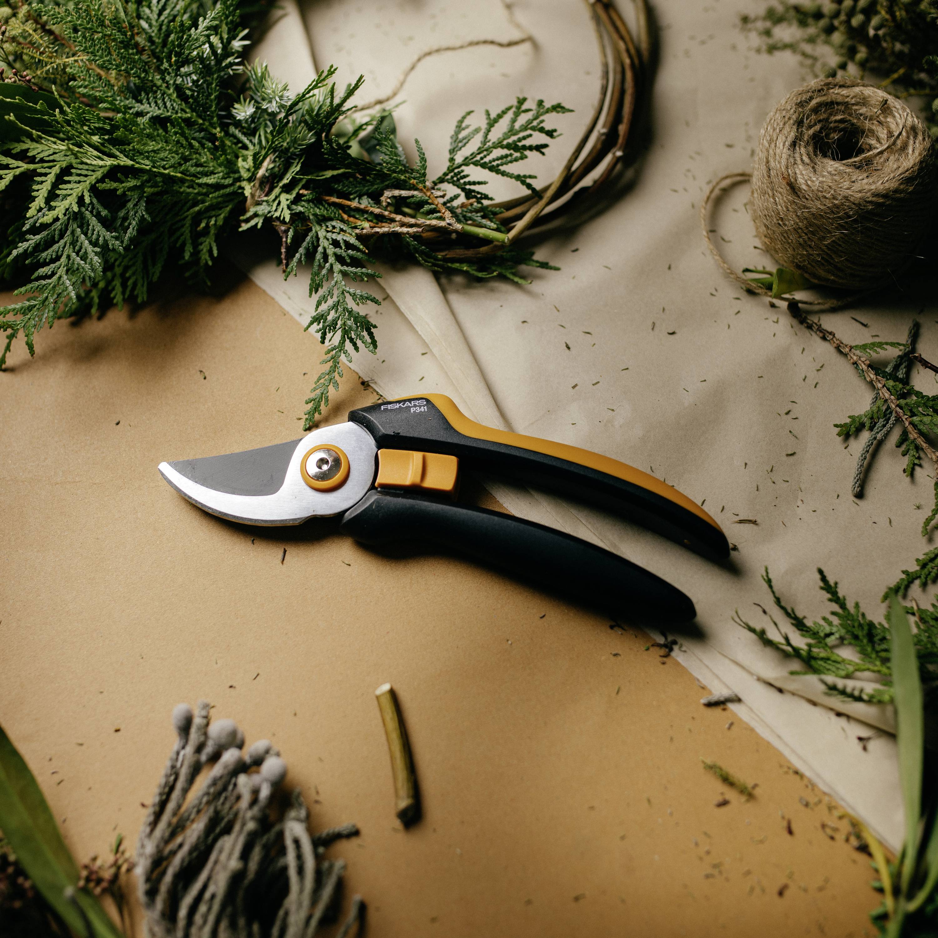 Fiskars 1057164 Solid™ P341 Gartenschere 205mm