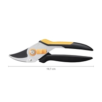 Fiskars 1057163 Solid™ P331 Gartenschere 197mm Fiskars 1057163 Solid™ P331 Gartenschere 197mm