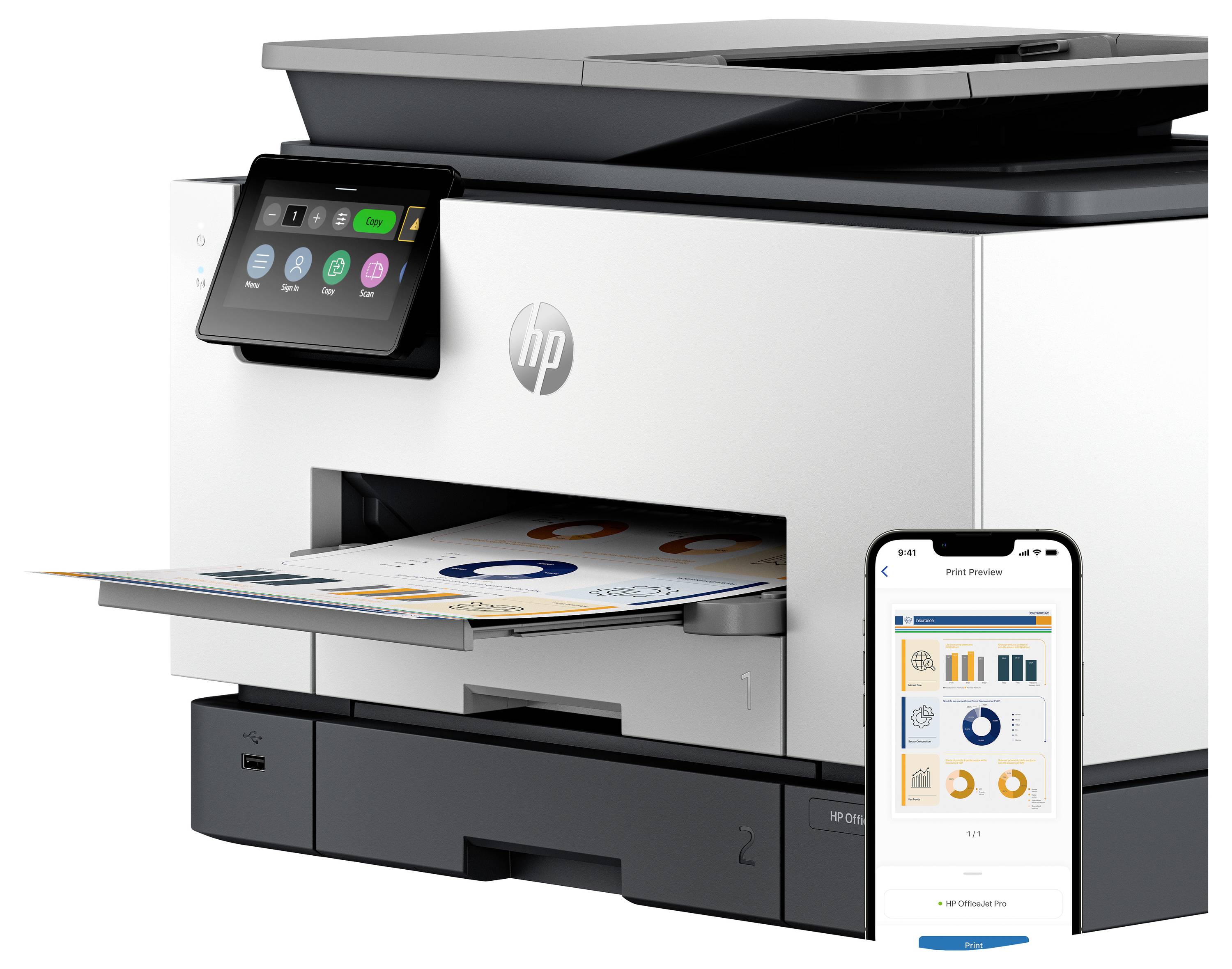 HP Multifunktionsdrucker druckt einen farbigen Bericht, mit einem Touchscreen-Bedienfeld und einem Smartphone, das eine Druckvorschau-App anzeigt.