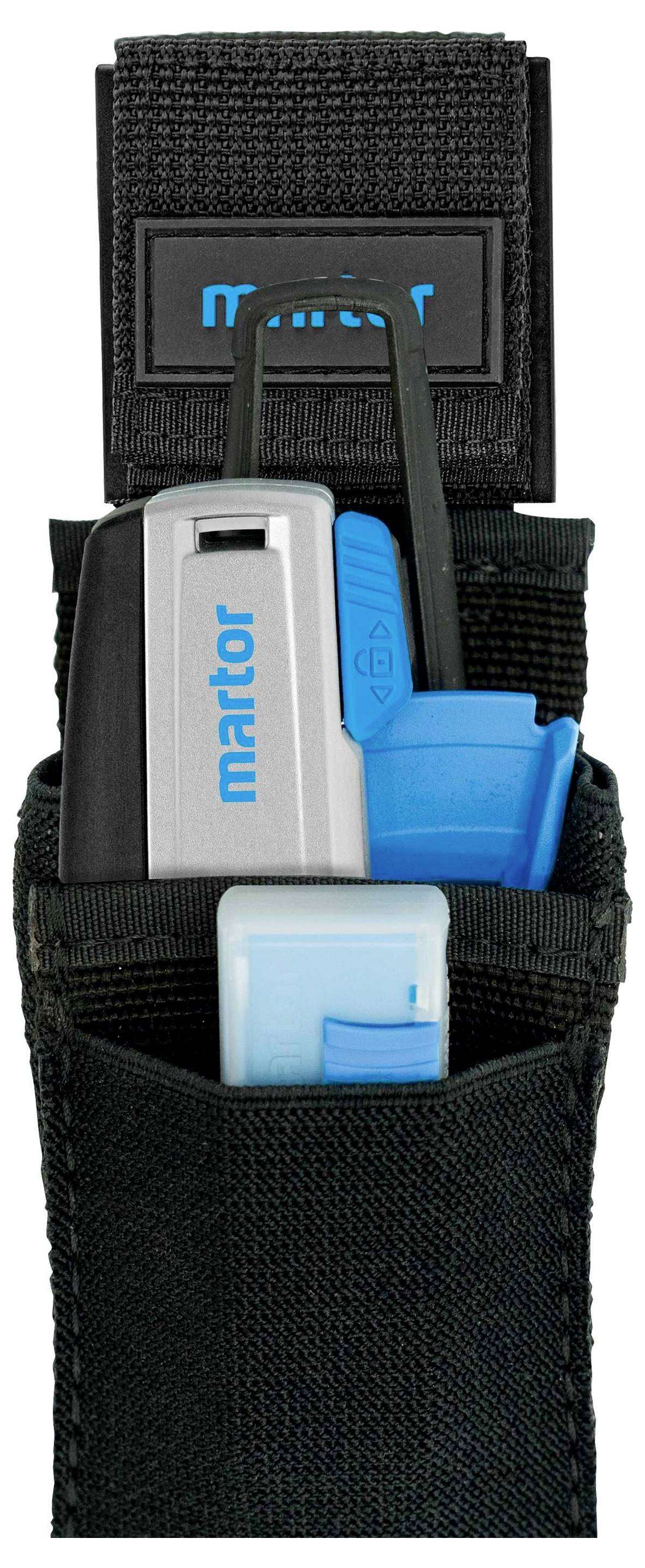 'Schneidemesser in schwarzer Tasche mit blauen Details, Aufschrift 