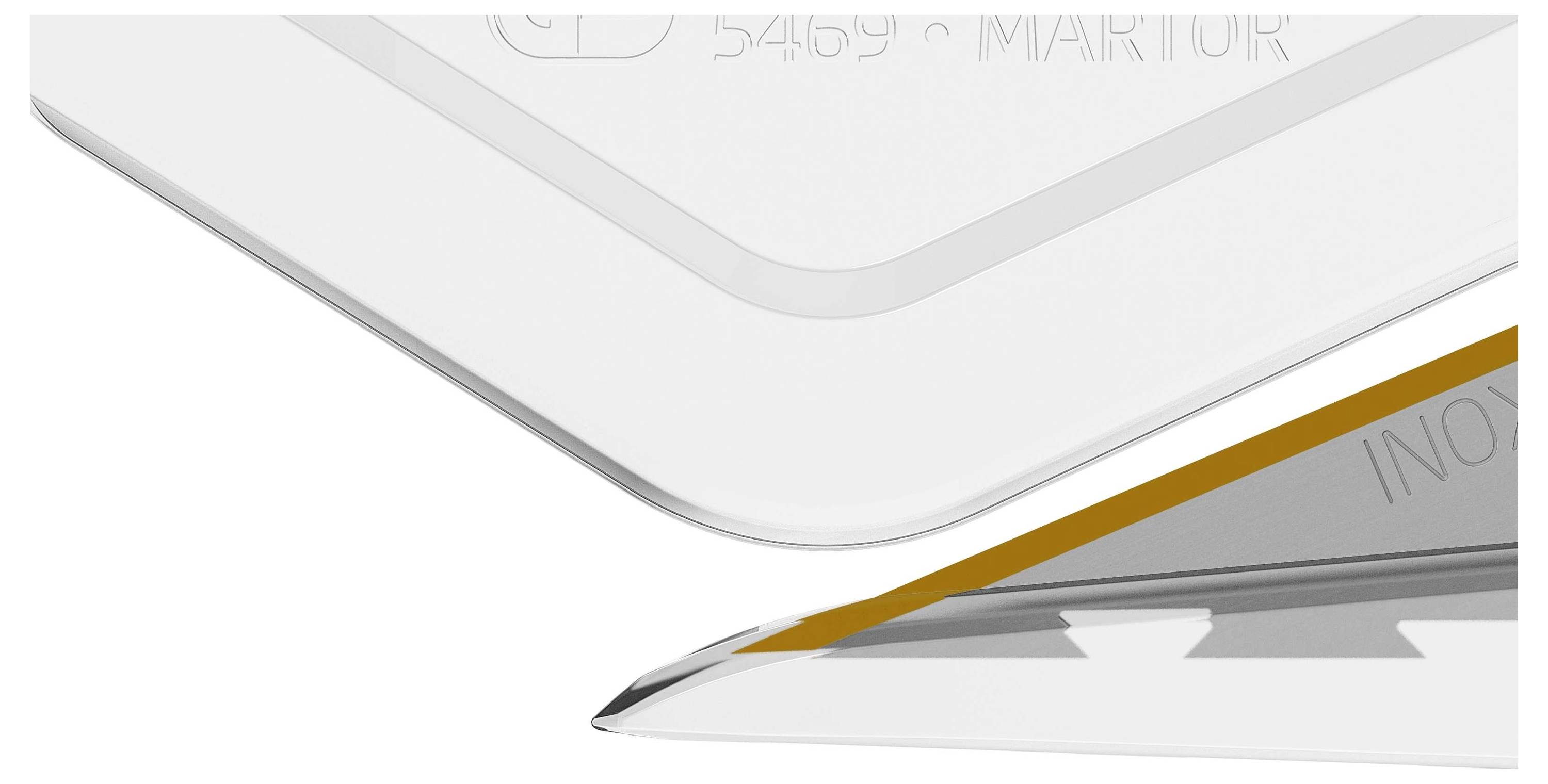 Eine Nahaufnahme eines scharfen Messers mit orangefarbener Klinge und einem geschwungenen weißen Gehäuse.