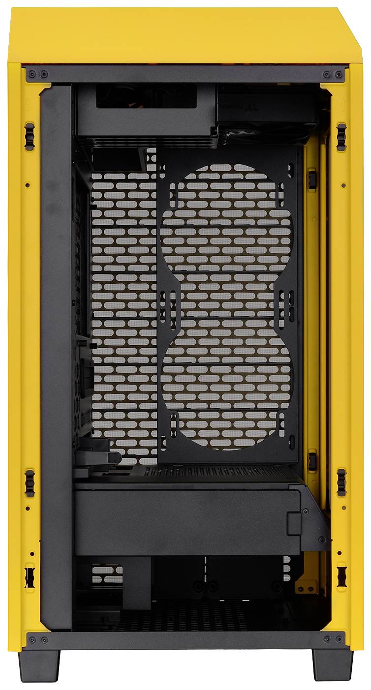 Ein leeres, gelbes Computergehäuse mit einem offenen Frontpanel, das den internen Platz für Hardware und Kühlung zeigt.