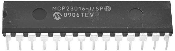 Ein MCP23016-I/SP Chip von Microchip Technology mit 28 Pins.