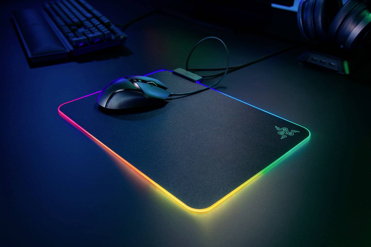 RAZER Firefly V2 Gaming-Mauspad Beleuchtet Schwarz, RGB