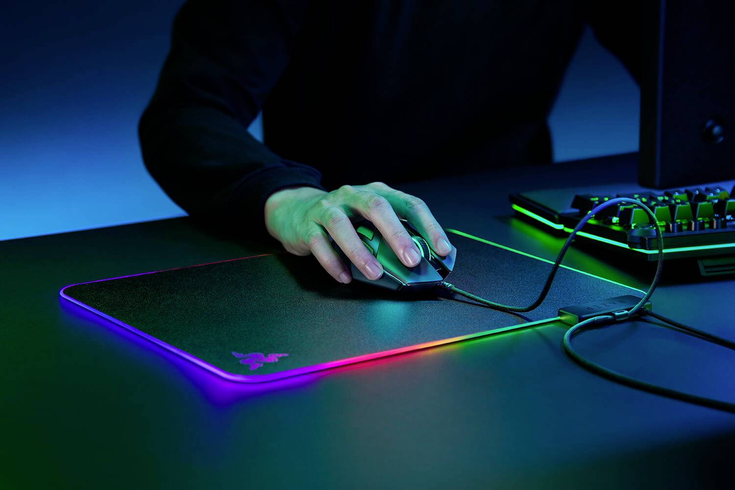 RAZER Firefly V2 Gaming-Mauspad Beleuchtet Schwarz, RGB