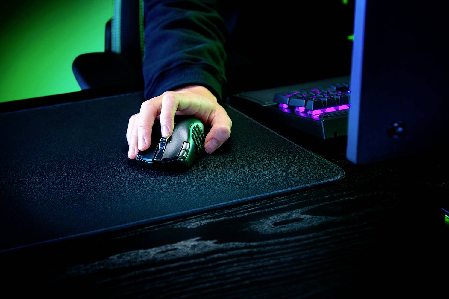 RAZER Naga V2 HyperSpeed Ergonomische Gaming-Maus Bluetooth®, Funk Optisch Schwarz 21 Tasten 30000