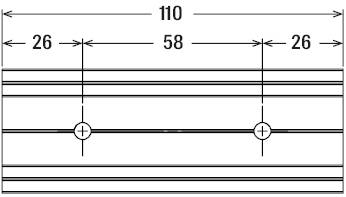Technische Zeichnung einer rechteckigen Platte mit zwei Bohrungen. Gesamtbreite 110 mm; Bohrungen in Abstand von 58 mm zueinander.