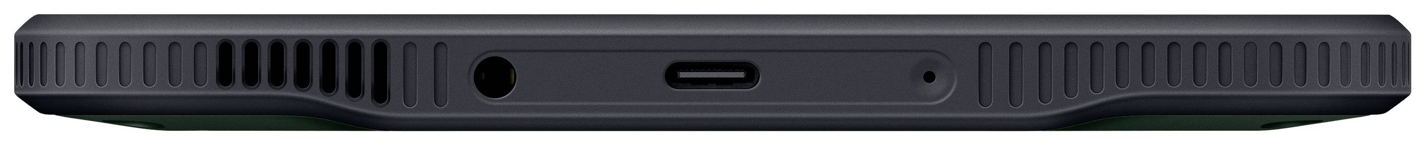 Der untere Rand eines schwarzen Smartphones, mit einem USB-C Anschluss in der Mitte und einem Lautsprechergitter links sichtbar.