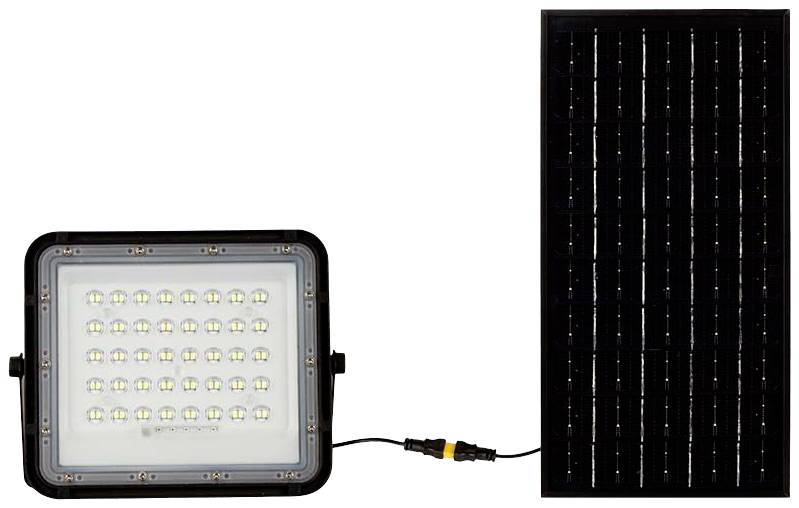 LED-Flutlicht mit Solarpanel, verbunden durch ein Kabel. Flutlicht zeigt mehrere leuchtende LEDs, Panel hat dunkle Solarmodule.