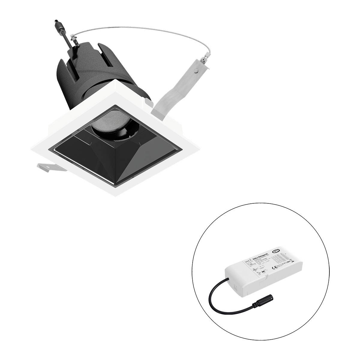 Quadratische Einbauleuchte mit schwarzem Reflektor und externem, weißem elektrischen Treiber für Innenbeleuchtung.