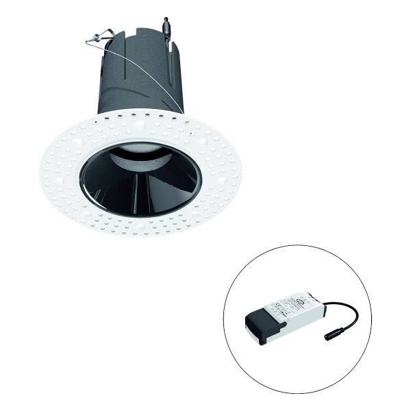 Einbauleuchte mit rundem, weißen Rahmen und schwarzem Innenreflektor, daneben ein ovaler Trafo mit Kabel.