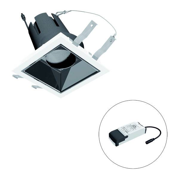 Quadratische Deckenleuchte in Schwarz mit LED-Treiber, ideal für moderne Innenräume.