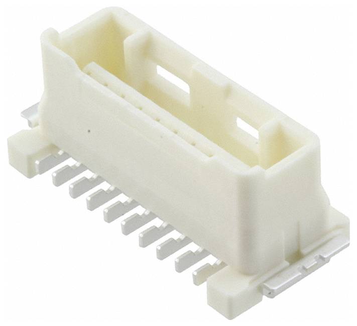 Ein weißer Kunststoff-Elektrostecker mit mehreren Metallstiften, der zum Verbinden von Schaltkreisen in elektronischen Geräten verwendet wird, auf einem neutralen Hintergrund.