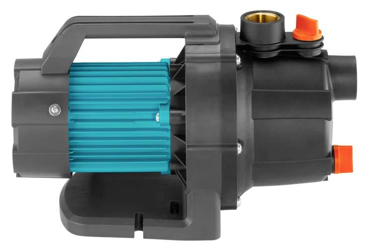 Wasserpumpe in Seitenansicht mit blauen und schwarzen Komponenten, orangene Ventile oben.