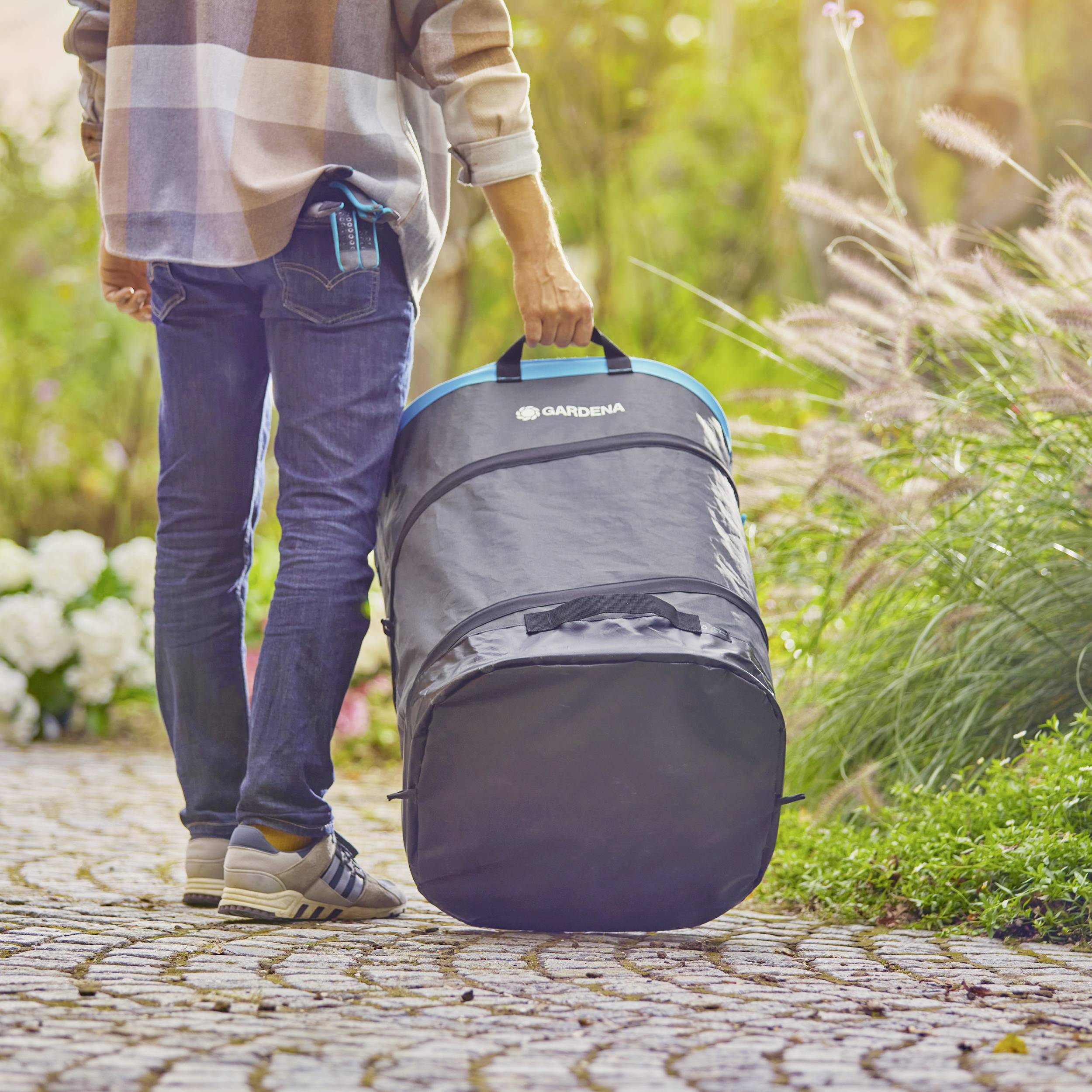 GARDENA 11716-20 Gartenabfallsack 220l Schwarz/Türkis