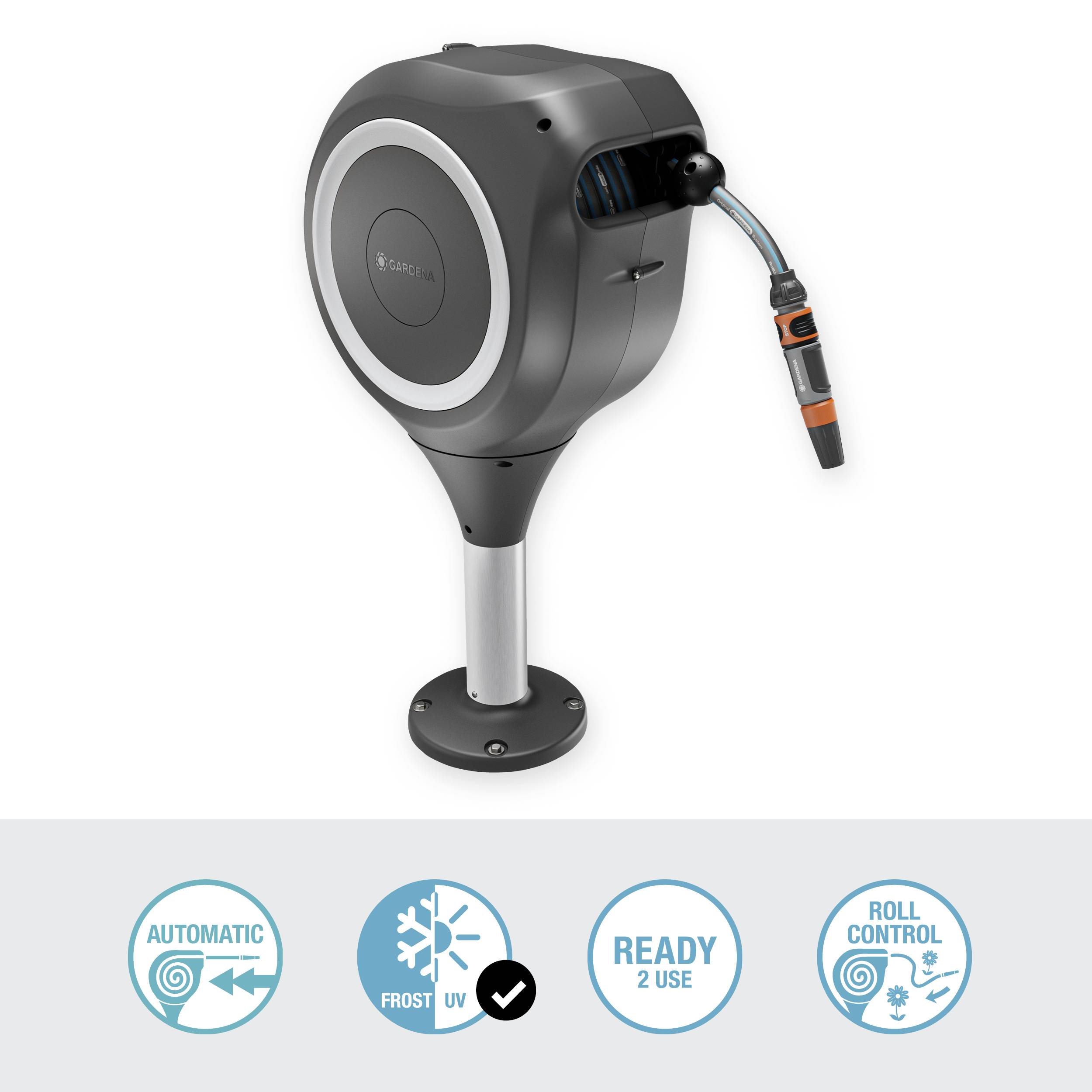 Eine schwarze automatische Schlauchtrommel mit grauem Standfuß. Symbole unten zeigen Funktionen: automatische Aufwicklung, UV-Schutz, betriebsbereit und Rollkontrolle.