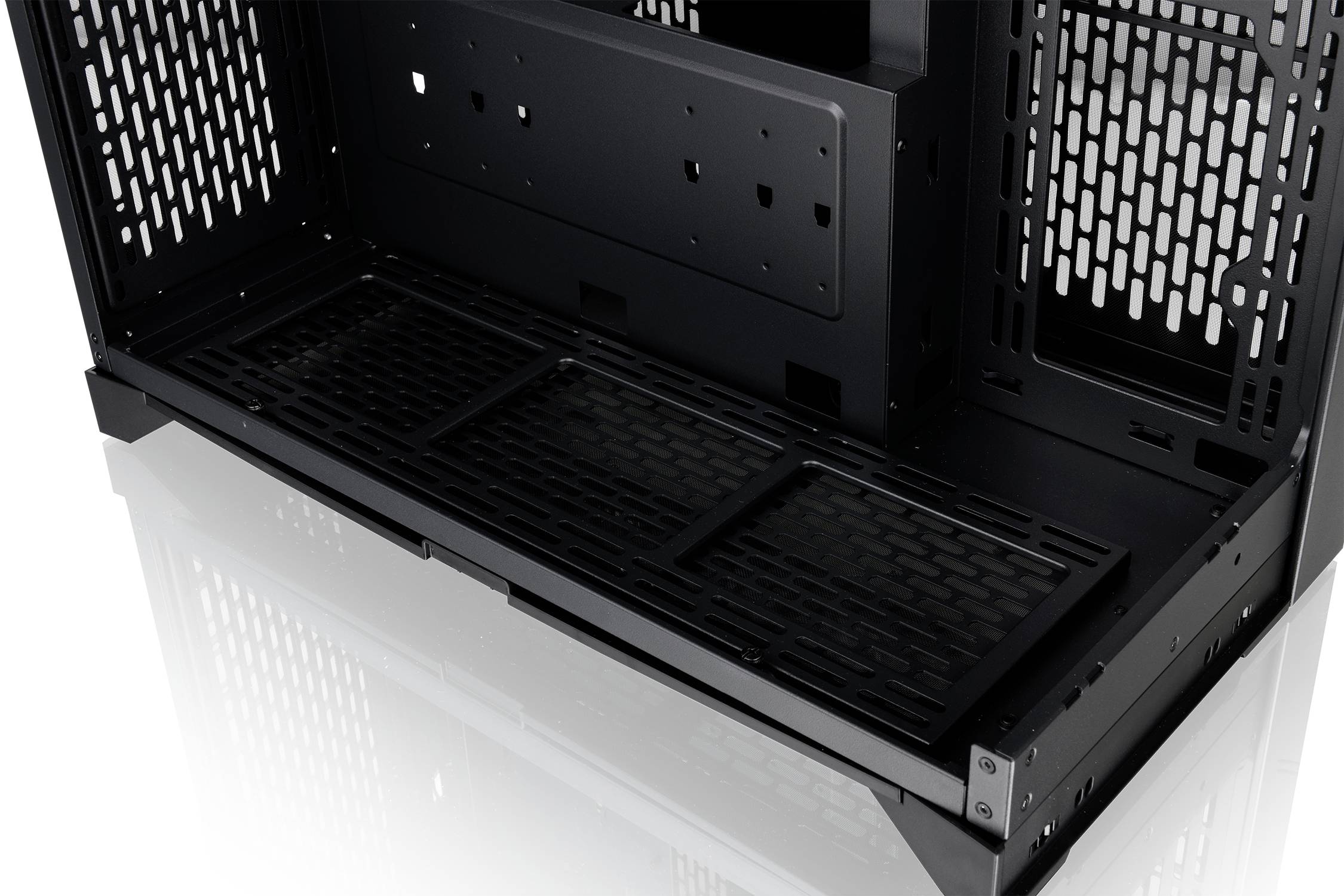 Thermaltake CTE E600 MX Midi-Tower Gaming-Gehäuse Schwarz Seitenfenster