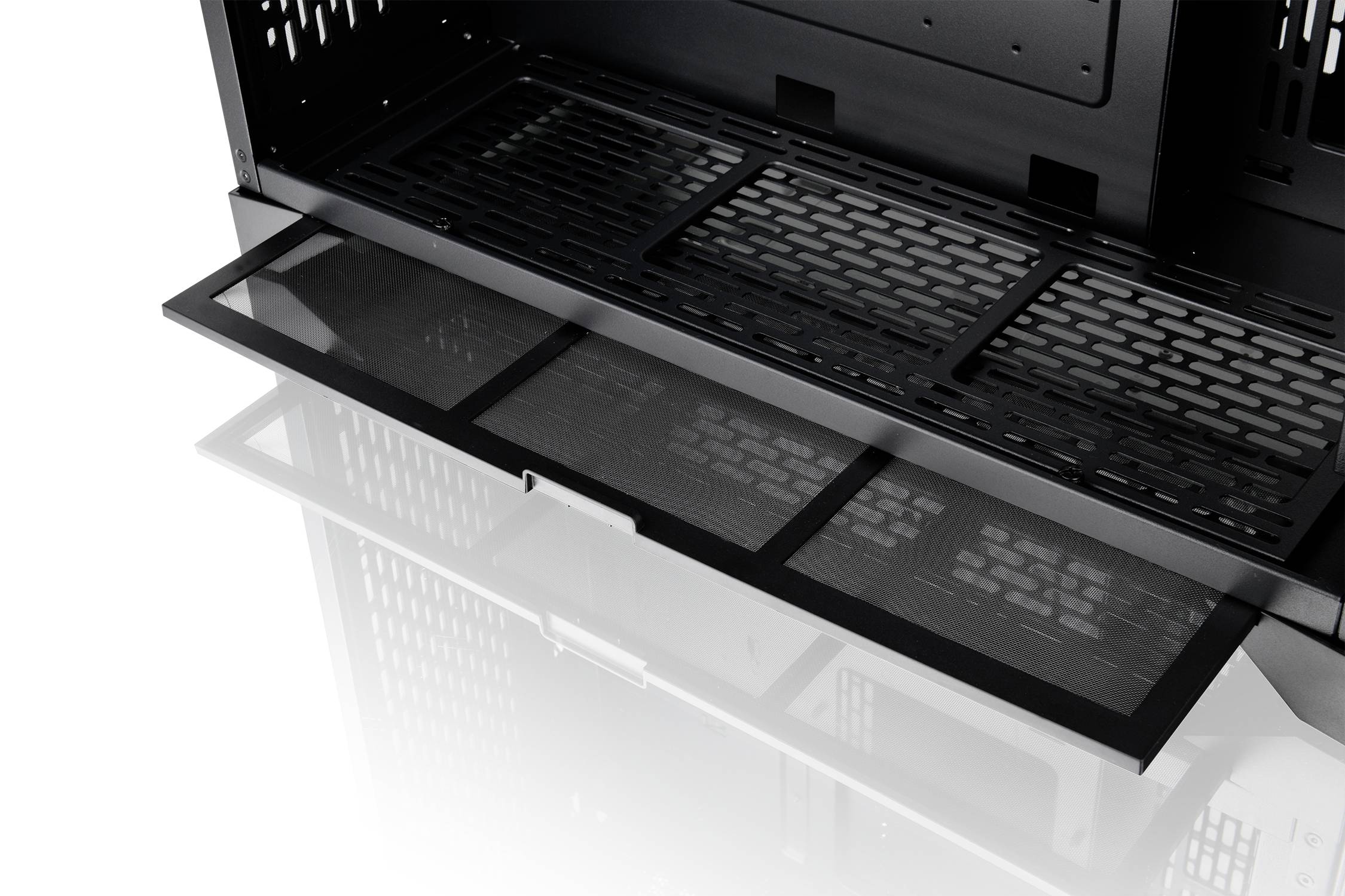 Thermaltake CTE E600 MX Midi-Tower Gaming-Gehäuse Schwarz Seitenfenster