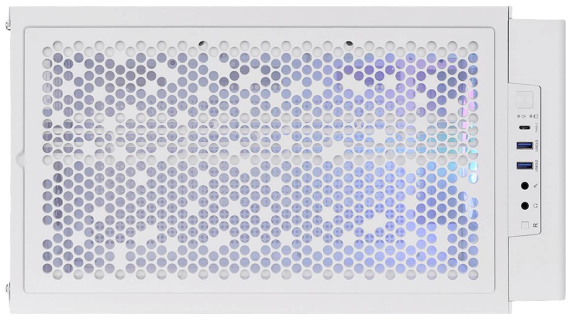 Heller Computertower mit perforiertem Gitter auf der Oberseite. Rechts sind USB-Anschlüsse und ein Kopfhöreranschluss sichtbar.