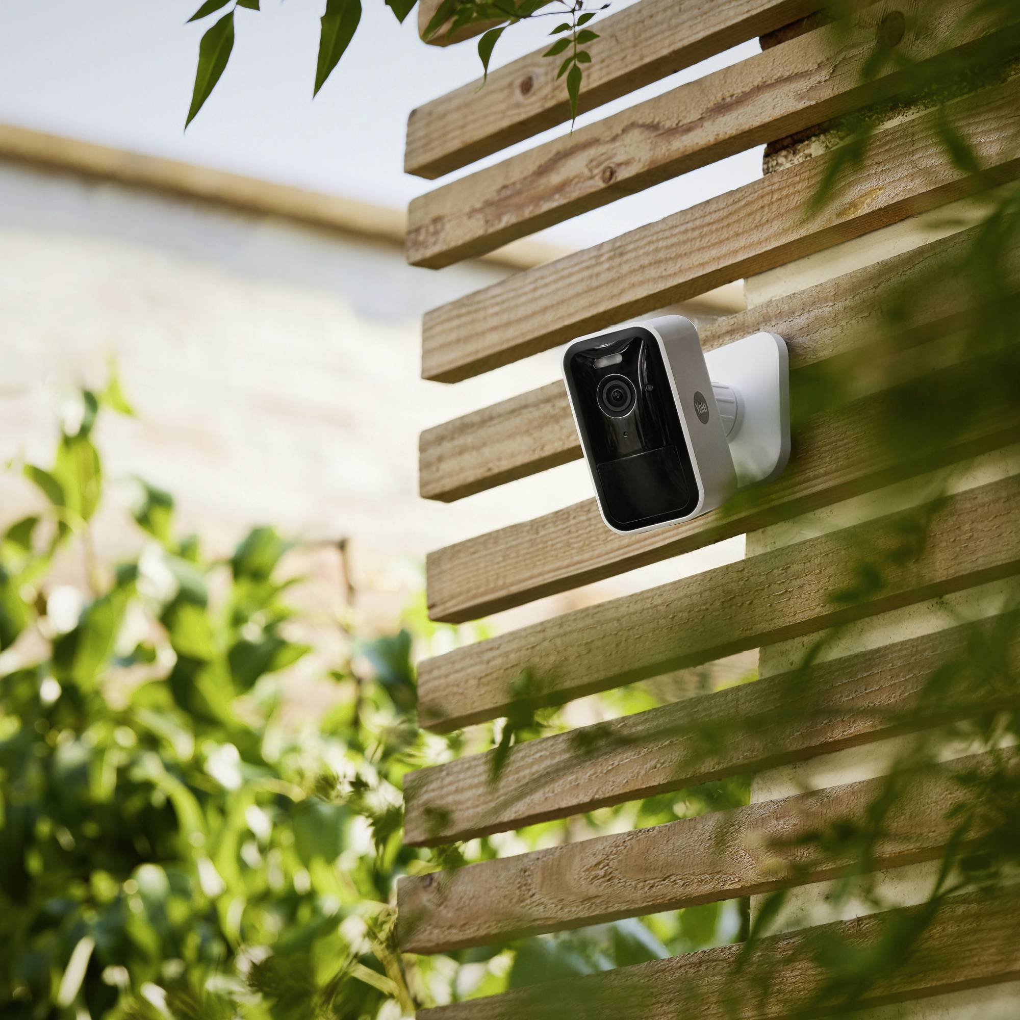 YALE SV-OC-1A-W WLAN IP Überwachungskamera 1920 x 1080 Pixel